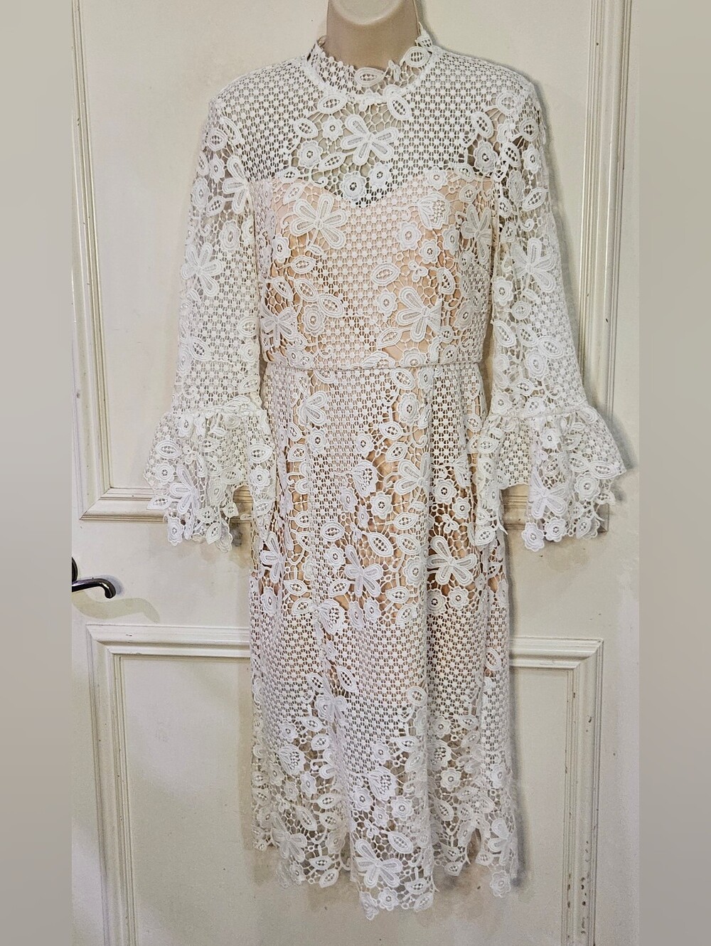 Free People La Spezia Dress White Scalloped Lace Beige Lining Bell Sleeves,Small